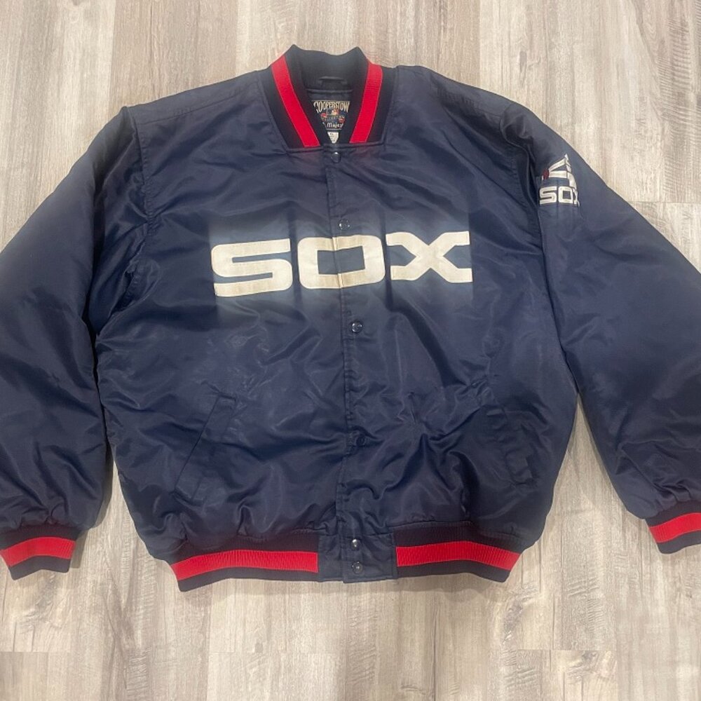 VINTAGE MAJESTIC COOPERSTOWN COLLECTION CHICAGO WHITE SOX SATIN JACKET SIZE XL
